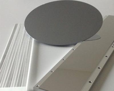 常州卡奇液压机械有限公司拥有超音速、等离子、电弧等热喷涂设备及轧辊堆焊等设备。 喷涂是一种表面强化技术，一直是我国重点推广的新技术项目。它可以在设备维修中修旧利废，使报废及加工超差的机械零部件重新使用，也可以在新产品制造中进行强化和预保护，使其延长使用年限。经热喷涂工艺加工后，可使机械零部件几倍或几十倍地提高使用寿命。 本公司是喷涂阀门阀片、叶轮喷涂耐磨材料、叶片喷涂耐磨材料、超音速喷涂、喷涂硬质合金、喷涂硬质材料、叶轮叶片喷涂耐磨材料、耐磨喷涂、热喷涂加工供应商。热喷涂已广泛应用到军工、航天、冶金、石油、电力、交通、化工、矿产、桥梁、船舶、机车、造纸、印刷、化纤、纺织、金属制线、模具、阀门等各领域；欢迎对叶片喷涂耐磨材料，超音速喷涂，喷涂耐磨材料，喷涂阀门阀片，叶轮喷涂耐磨材料和喷涂硬质材料有需求的企业来电联系，我们竭诚为您提供好的产品及良好的服务！