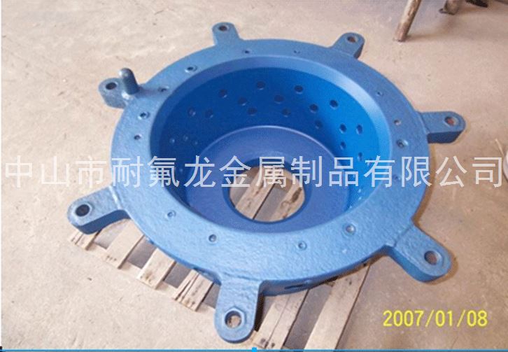 中山市耐氟龙金属制品有限公司—位于中山市三角镇金三大道西3号，厂房面积3000平方米。是一家专注于高性能铁氟龙喷涂、(化工设备防腐内衬四氟)的大型加工厂家。

公司拥用大小规格烤炉共8台，其中最大规格的工业烤炉长8米、宽3.5米、高3.5米，喷砂机2台，喷粉机、喷枪30台。可满足各行业不同规格产品的喷涂作业，现有设备年产量可达到千万以上。公司原材料采用美国杜邦-Teflon、华福xylan-PTFE、SOLVAY-halar(ECTFE)、日本大金DALKN、奥绮斯摩、台湾惠宝龙等国内外大型铁氟龙涂料供应厂家，保证产品涂层的高品质质量。
铁氟龙喷涂厚度在不同领域上可以从15微米至1500微米，能满足客户在不同领域的需求而选择不同特性涂料涂层加工，特氟龙有着防腐蚀性、高纯度洁净性、不粘性、自润滑性、耐磨性、耐高低温性（-193℃至260℃）、绝缘性等，在各工业中（半导体行业，制药行业，化工行业，锂电池设备行业、电镀清洗行业、橡胶硅胶行业，）等都能有使用到它的地方。
                                            
公司始终坚持“科技先导，品质第一，精益求精，用户至上，诚实取信，服务尽善尽美”的宗旨，竭诚欢迎国内外新老客户合作，携手共进共创辉煌。