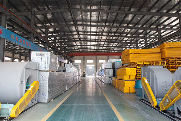 苏力股份是国家高新技术企业，是盐城市最早一批获得“新三板”上市的企业。公司创建三十年来一直从事涂装及环保设备的研发、设计、生产与营销，是国内涂装行业的集成商和解决方案提供商。先后为日本三菱重工、丹麦马士基、郑州宇通、厦门金龙、中国一汽、北汽集团、中联重科、徐工集团、三一重工等国内外品牌企业提供了若干条涂装生产线。公司拥有独立的省级涂装设计研究院，在与国机集团、中汽公司、北京航天航空大学、长春九院、上海机电设计研究院、中汽研等科研院所战略合作的基础上，成立了省级技术中心和新材料新工艺的省级研发中心。2015年，苏力股份还通过了作为国机集团生产基地的综合考评。


苏力股份占地面积15万平方米，其中建筑面积近12万平方米。公司现有员工680多名，其中大专学历以上研发、设计和工程技术人员120名，雄厚的技术实力和先进的管理模式、严格的质控体系和生产设备，不但造就了苏力涂装的品牌，也为我国涂装及环保设备的自主创新作出了突出的贡献。二0一0年以来公司先后获得新型实用和发明专利五十八项，其中实用型专利二十二项、发明专利三十六项，移动式大件喷漆烤漆装置和超宽薄膜同步拉伸机加热保温装置还一举填补了国内涂装领域的两项空白。 　　