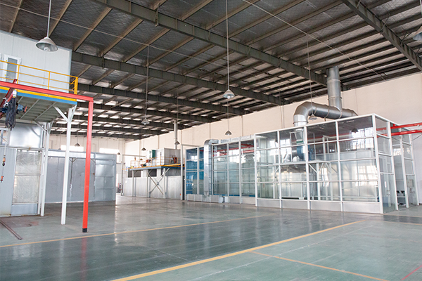 苏力股份是国家高新技术企业，是盐城市最早一批获得“新三板”上市的企业。公司创建三十年来一直从事涂装及环保设备的研发、设计、生产与营销，是国内涂装行业的集成商和解决方案提供商。先后为日本三菱重工、丹麦马士基、郑州宇通、厦门金龙、中国一汽、北汽集团、中联重科、徐工集团、三一重工等国内外品牌企业提供了若干条涂装生产线。公司拥有独立的省级涂装设计研究院，在与国机集团、中汽公司、北京航天航空大学、长春九院、上海机电设计研究院、中汽研等科研院所战略合作的基础上，成立了省级技术中心和新材料新工艺的省级研发中心。2015年，苏力股份还通过了作为国机集团生产基地的综合考评。


苏力股份占地面积15万平方米，其中建筑面积近12万平方米。公司现有员工680多名，其中大专学历以上研发、设计和工程技术人员120名，雄厚的技术实力和先进的管理模式、严格的质控体系和生产设备，不但造就了苏力涂装的品牌，也为我国涂装及环保设备的自主创新作出了突出的贡献。二0一0年以来公司先后获得新型实用和发明专利五十八项，其中实用型专利二十二项、发明专利三十六项，移动式大件喷漆烤漆装置和超宽薄膜同步拉伸机加热保温装置还一举填补了国内涂装领域的两项空白。 　　