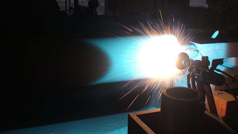 表面处理技术是一种通过不同工艺将特殊材料沉积于零件表面，使该零件表面具有特殊性能的工艺过程。表面处理技术以材料科学为基础，横跨机械物理、流体力学、自动化等多个学科，并广泛应用于航空航天、发电、汽车、石油石化、半导体、水处理、机械制造、医疗器具、再制造、替代镀铬等领域。表面处理技术除热喷涂外，还包括火焰喷焊、冷喷涂、激光熔敷、等离子堆焊、热处理、气相沉积、真空离子镀、微弧氧化、电镀、刷镀等工艺。

　　精诚所至，金石为开，常州市垣发机械科技有限公司将以我们的精诚之心迎接每一位客户！并共同开创互赢的合作和可持续发展的未来！